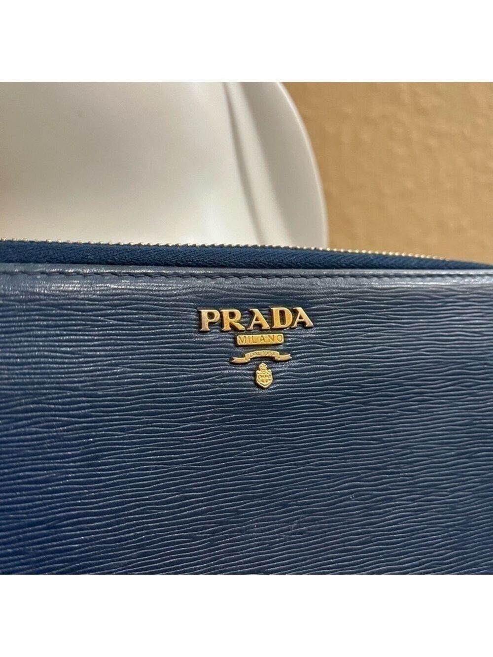 PRADA NAVY VITELLO MOVE WALLET - Picture 3 of 11